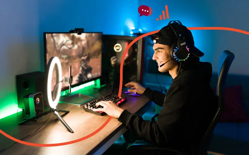 Dreng gamer p&aring; sin computer