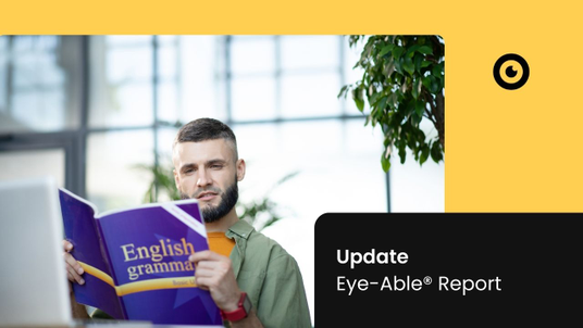 Ein Mann liest ein Buch