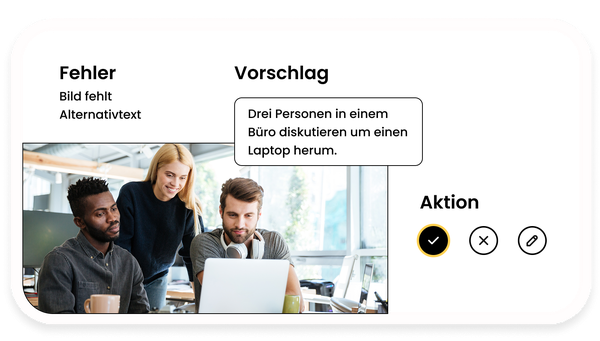 Drei Personen im Büro diskutieren an einem Laptop.