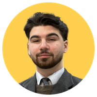 Portrait of Dominik Akyüz, webinar moderator