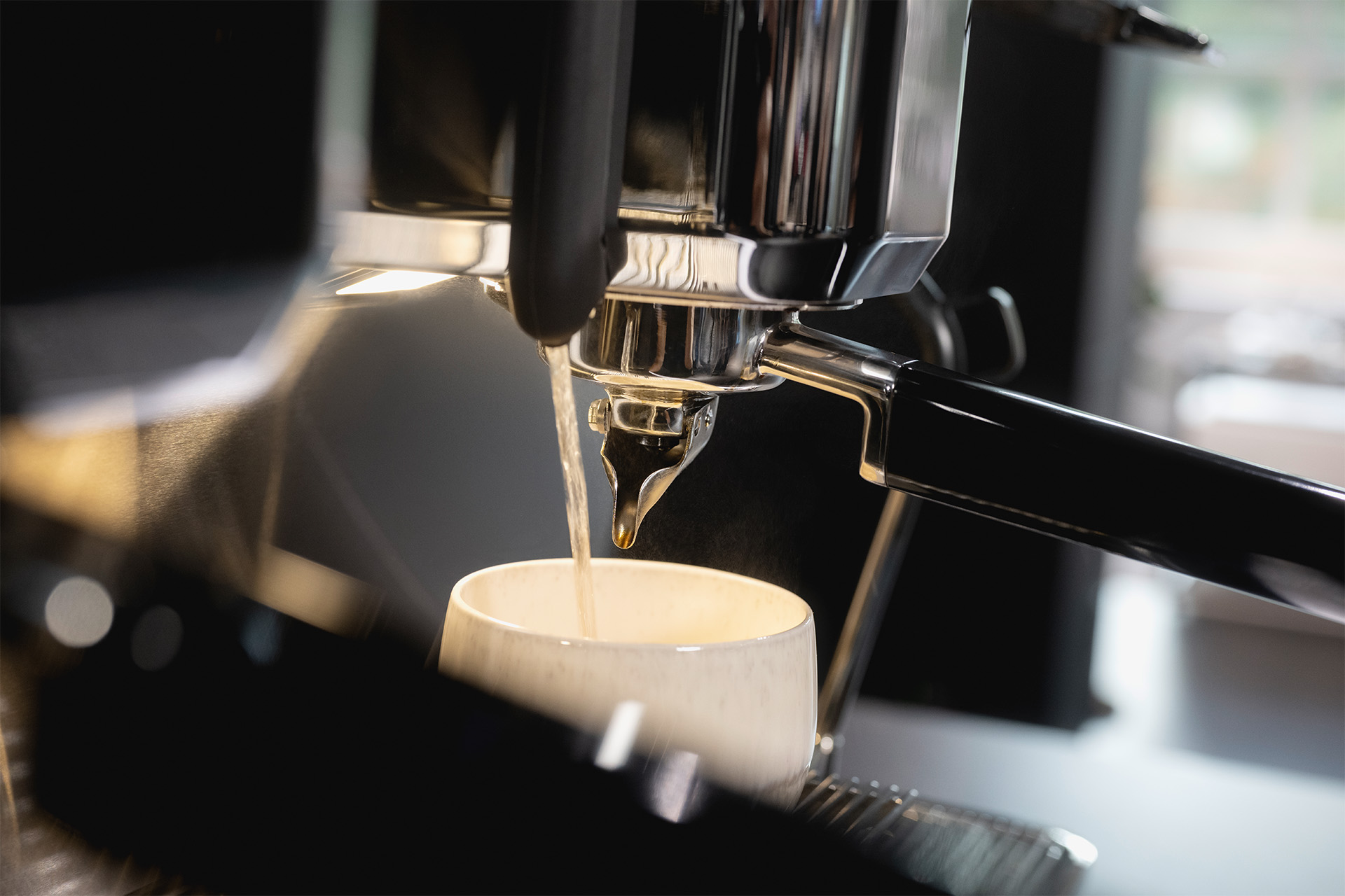 WMFエスプレッソNEXT｜セミオートマチックポルタフィルターマシン