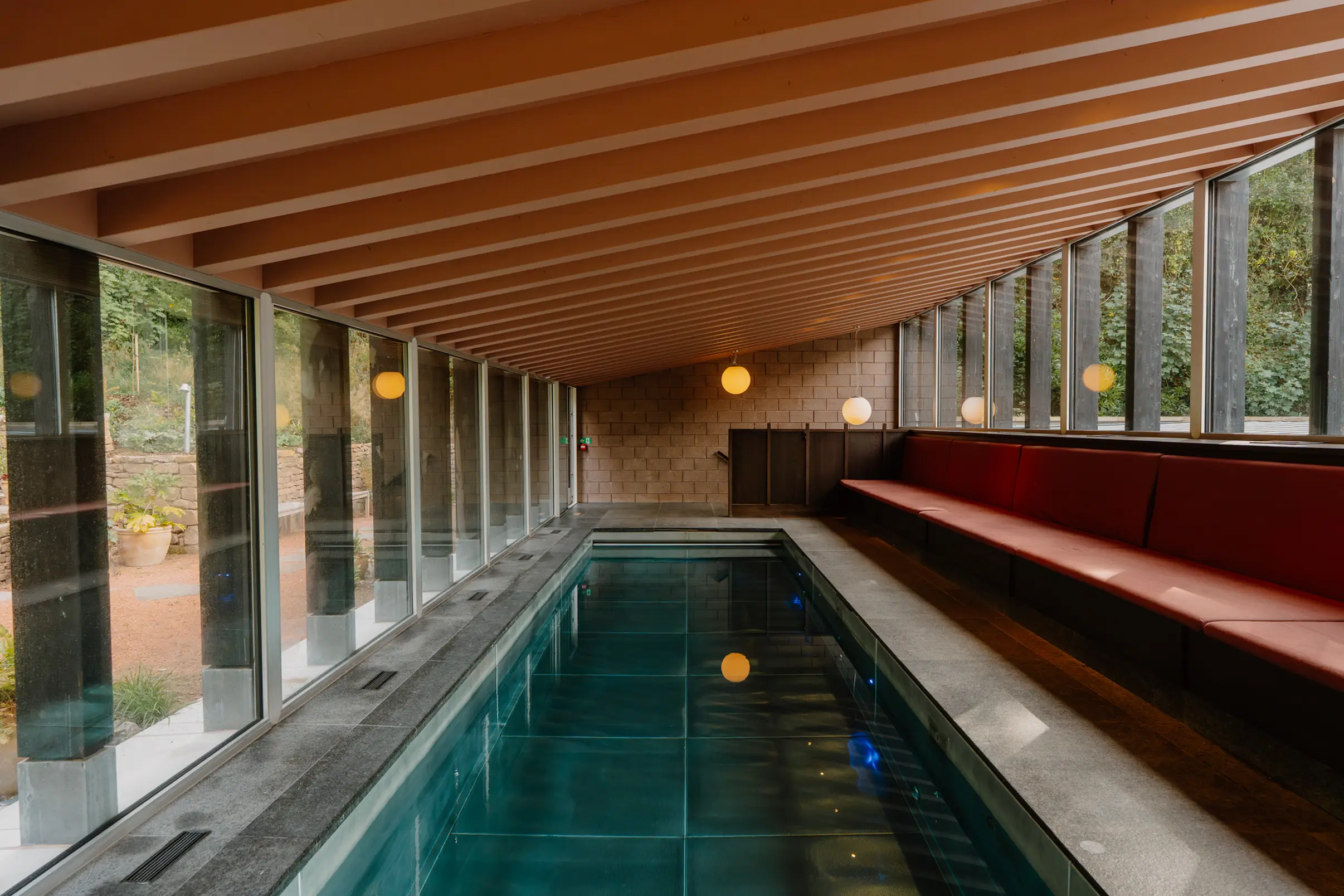 Best Country Houses Near London for Group Reunions | ARC