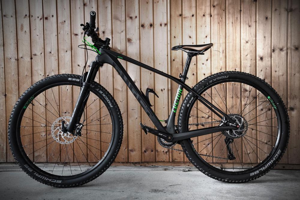 Lisas erstes Carbon Hardtail: Ghost Lector mit Haibike Sattel.