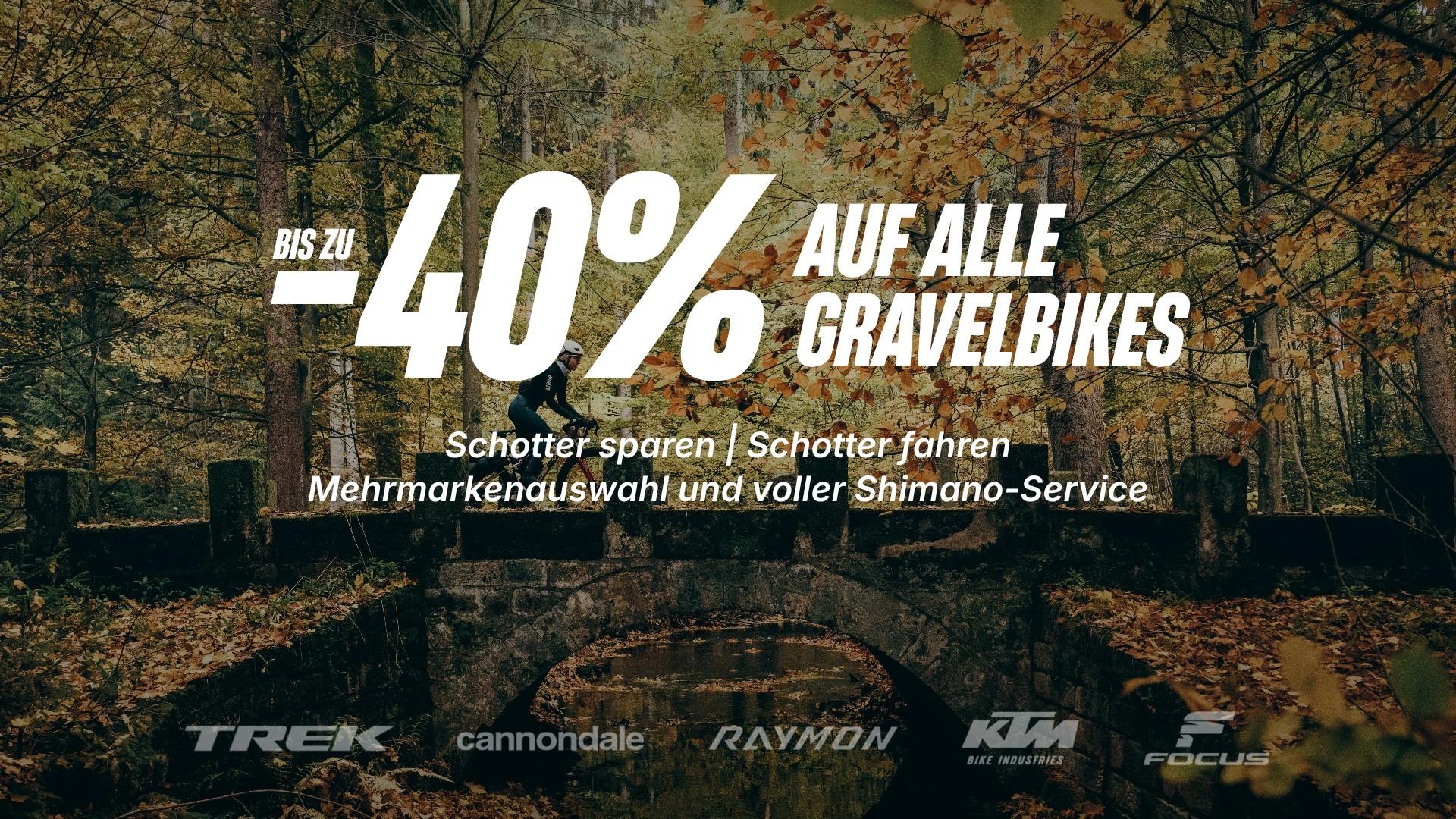 Gravelbike-Aktion mit bis zu 40 % Rabatt, Shimano-Service und Mehrmarkenauswahl vor herbstlicher Waldkulisse.