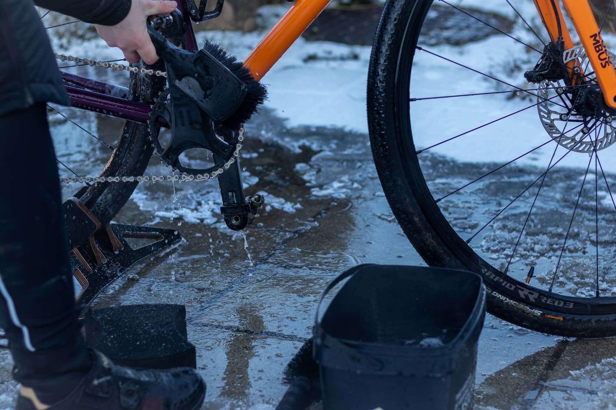 Gravelbike reinigen im Winter