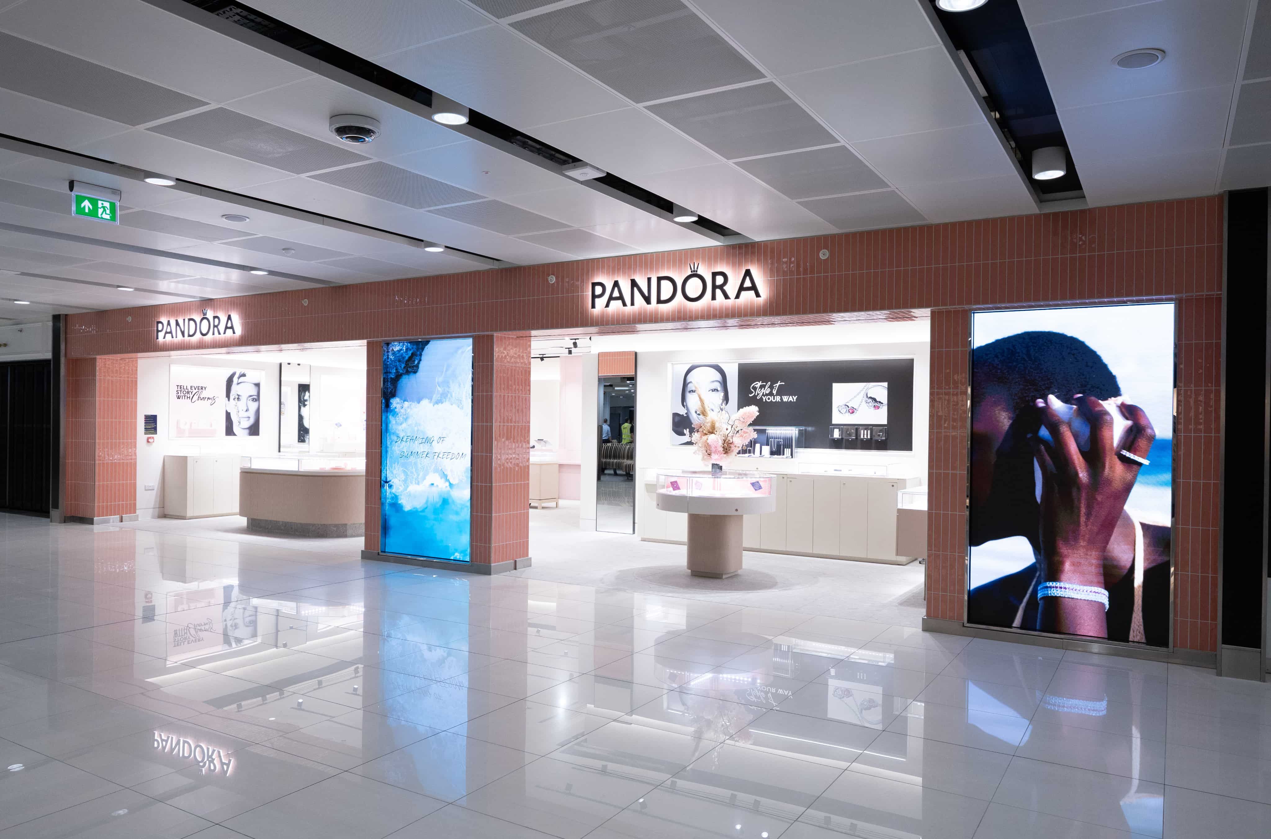 Pandora store front