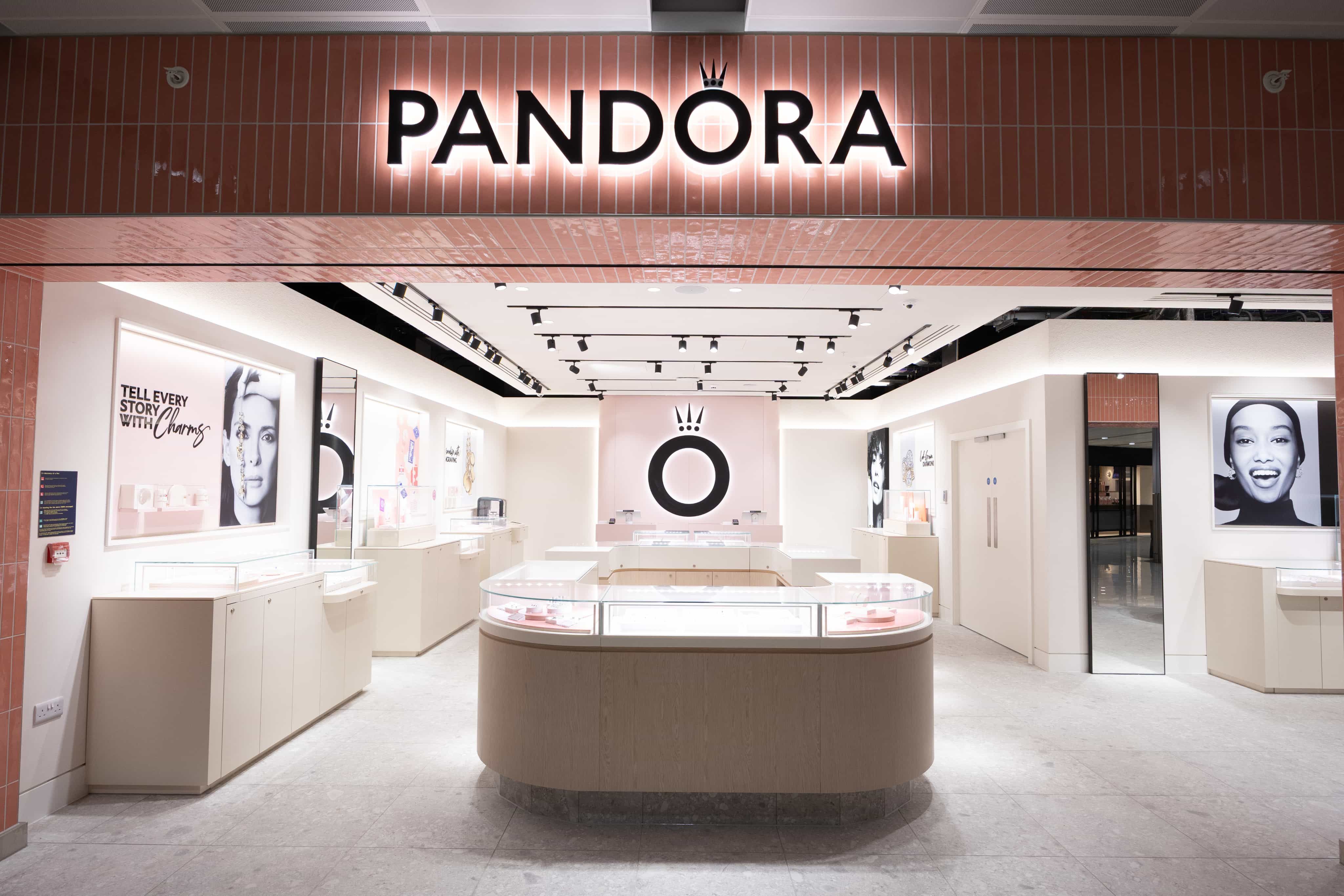 Pandora store front